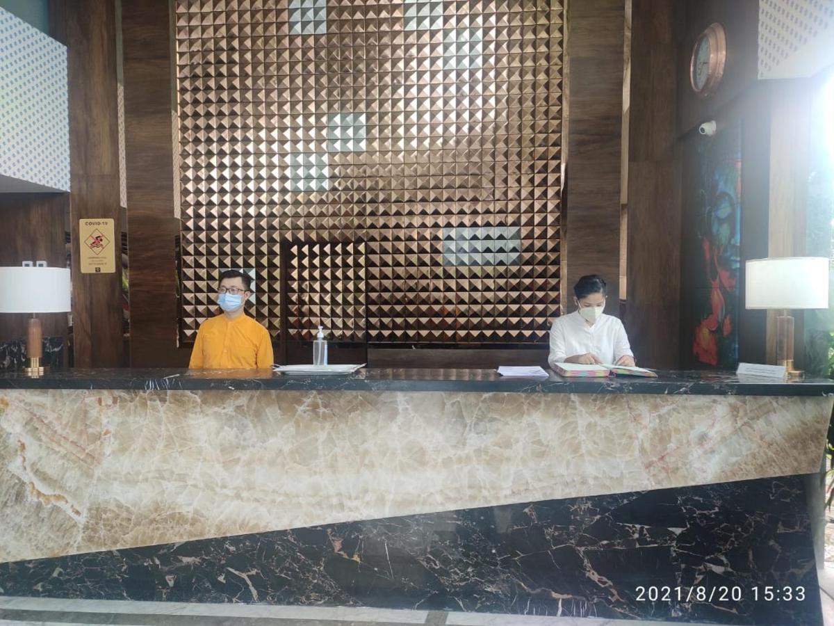 Hotel Saffron Crest Siliguri Exterior photo